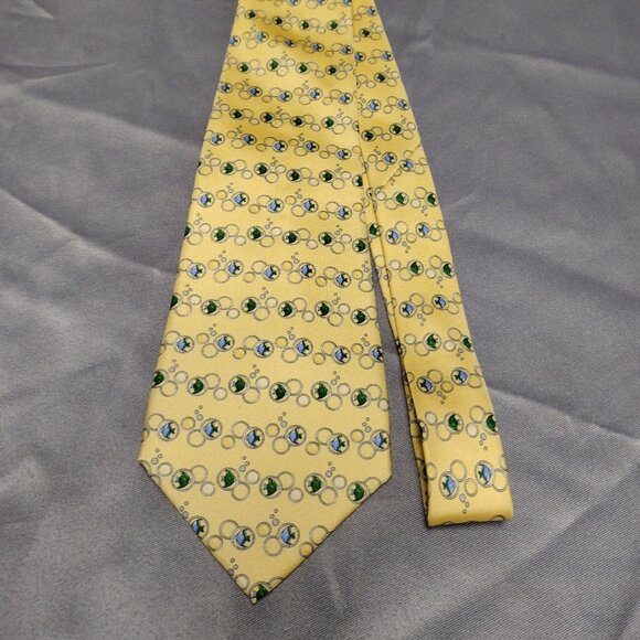 ❤️NWOT SALVATORE FERRAGAMO Yellow Fish Theme Silk Necktie Tie - Picture 2 of 6